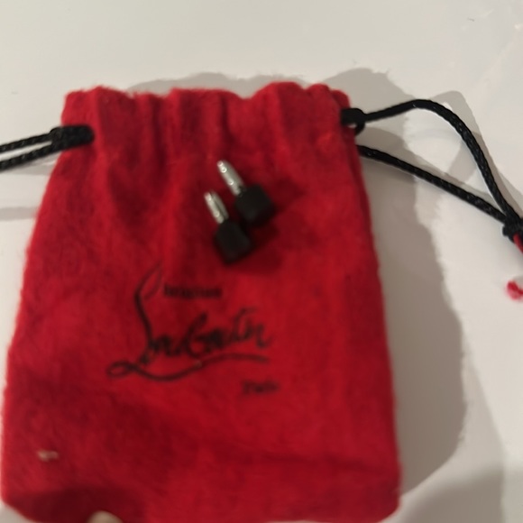 Used - Picture 2 of 8